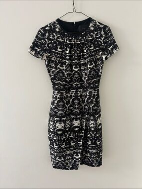 J. Crew Black and White Short Sleeve Sheath Dress 00
